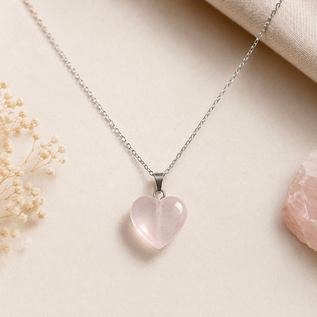 Collier Cœur en Quartz Rose – Amour & Douceur