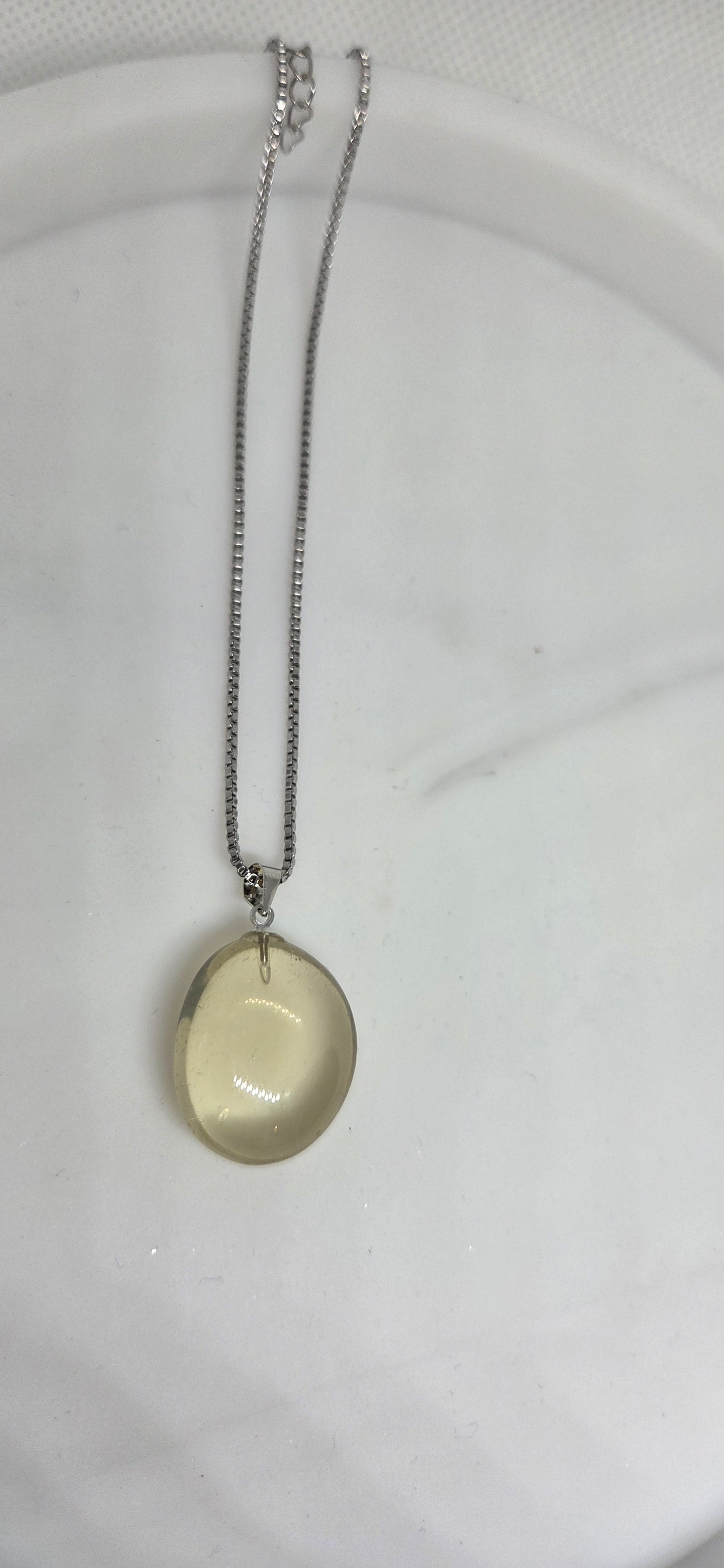 Pendentif en Citrine – Énergie, Abondance & Joie de Vivre