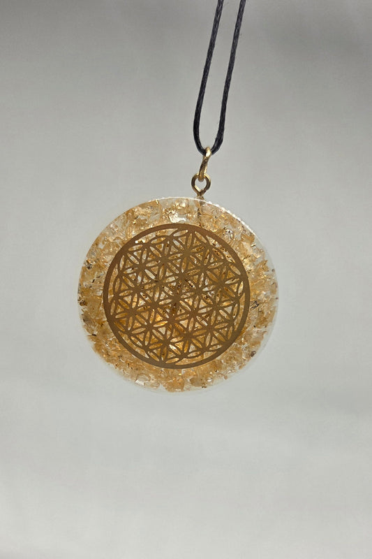 Collier Orgonite Citrine – Fleur de Vie