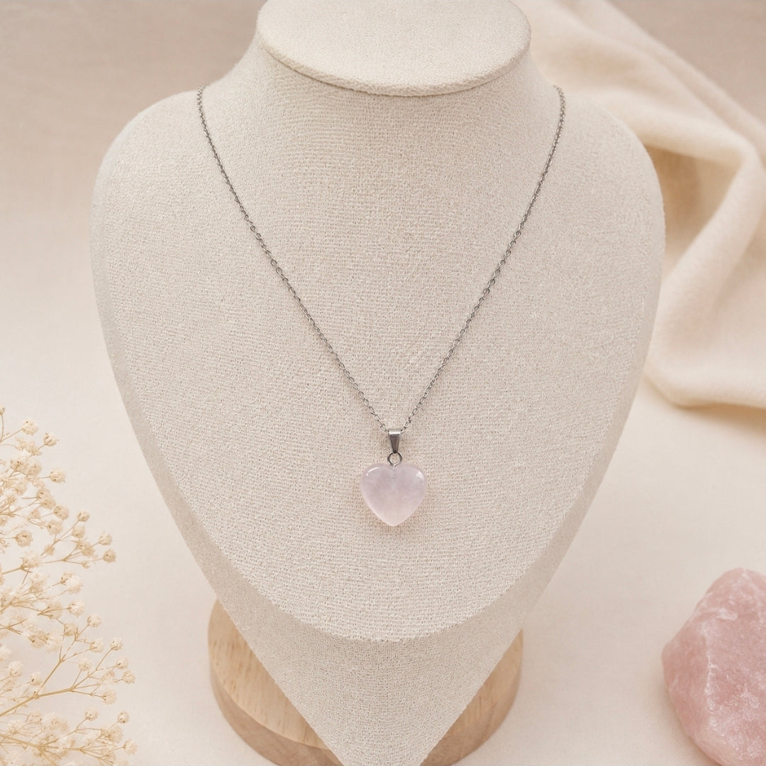 Collier Cœur en Quartz Rose – Amour & Douceur
