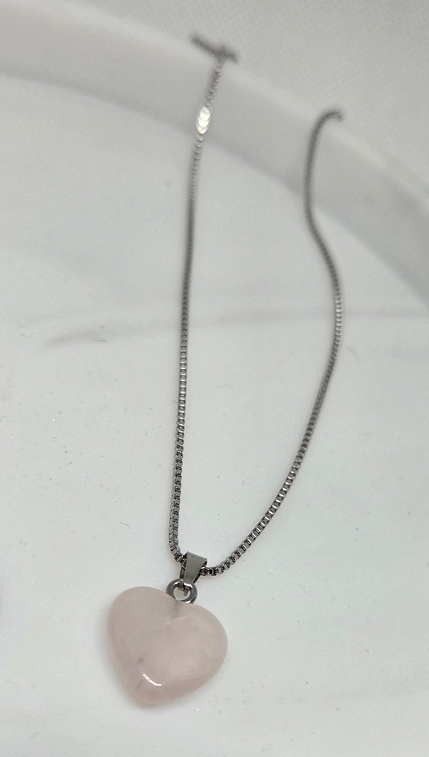 Collier Cœur en Quartz Rose – Amour & Douceur