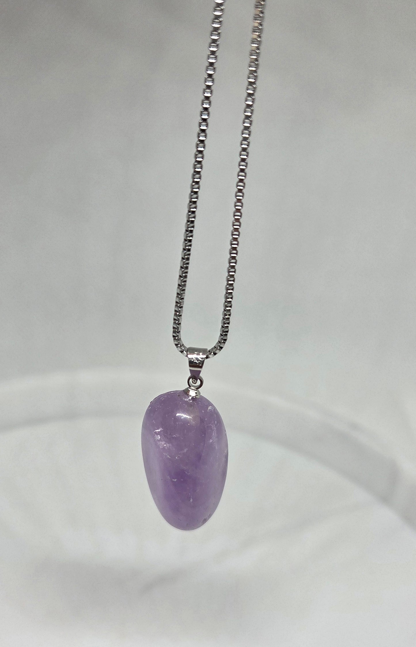 Pendentif en Améthyste Claire – Sérénité & Équilibre Intérieur