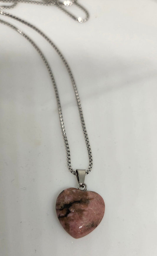 Pendentif Cœur en Rhodonite – Guérison & Confiance en soi