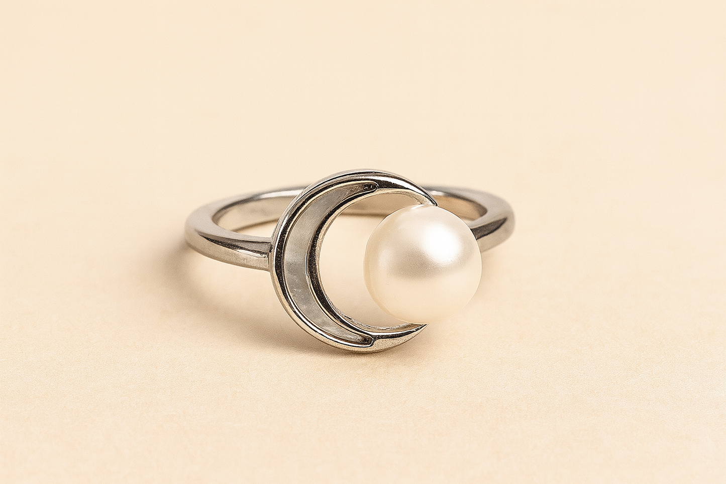 Bague Ajustable « Lune & Perle » – Intuition & Féminin Sacré