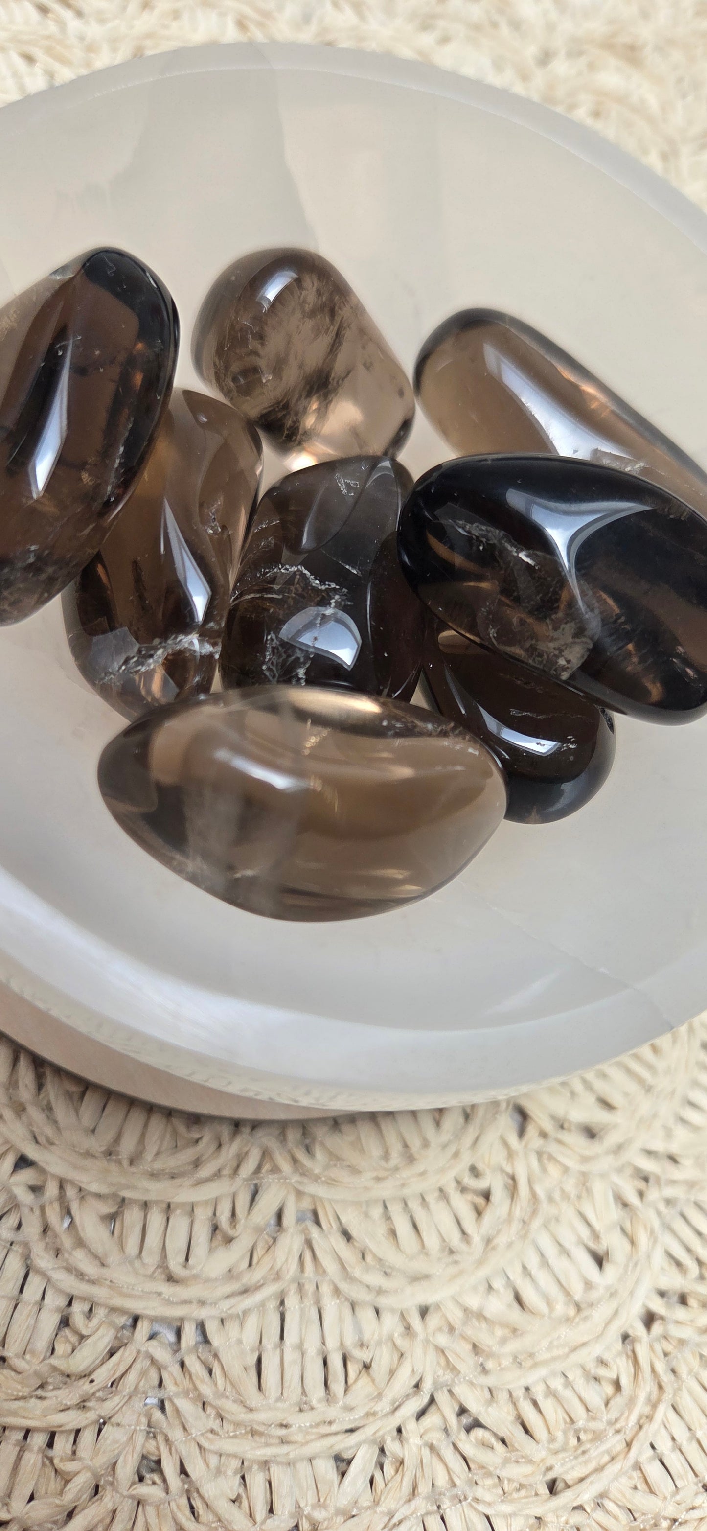 Pierre roulée Cristal de roche fumé AAA – Ancrage & clarté