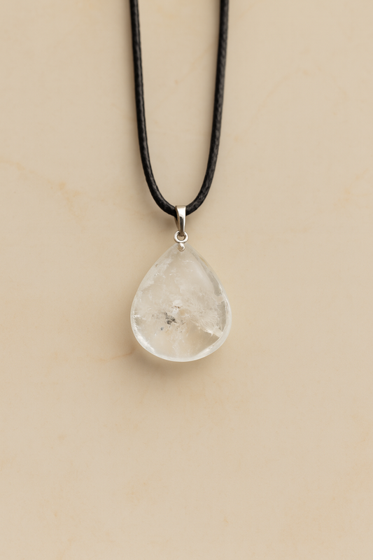 Pendentif en Cristal de Roche – Forme Goutte