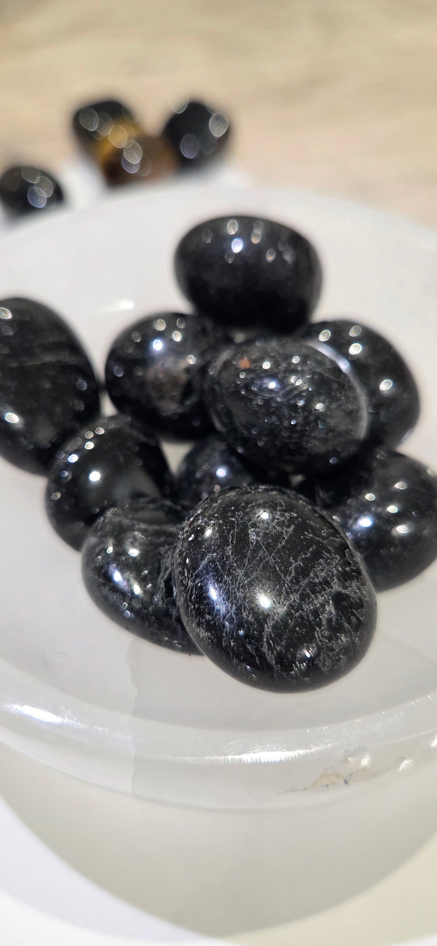 Tourmaline Noire – Pierre roulée de protection